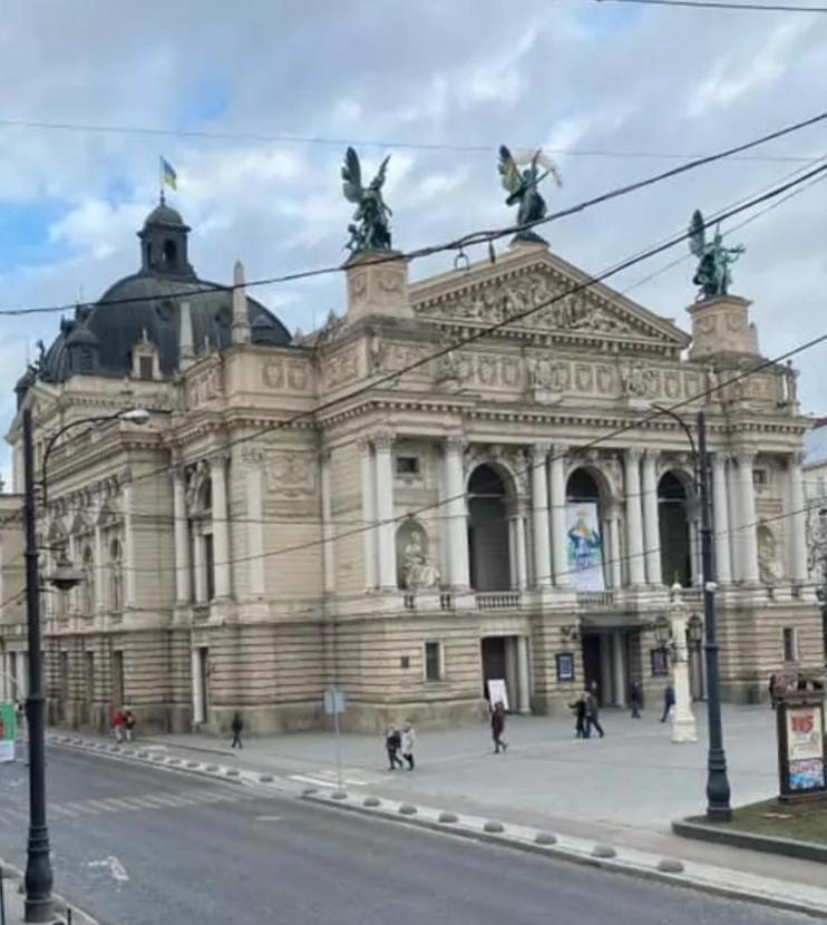 Апартаменти В Центрі Львова -Вірменська Площа Ринок Exteriör bild